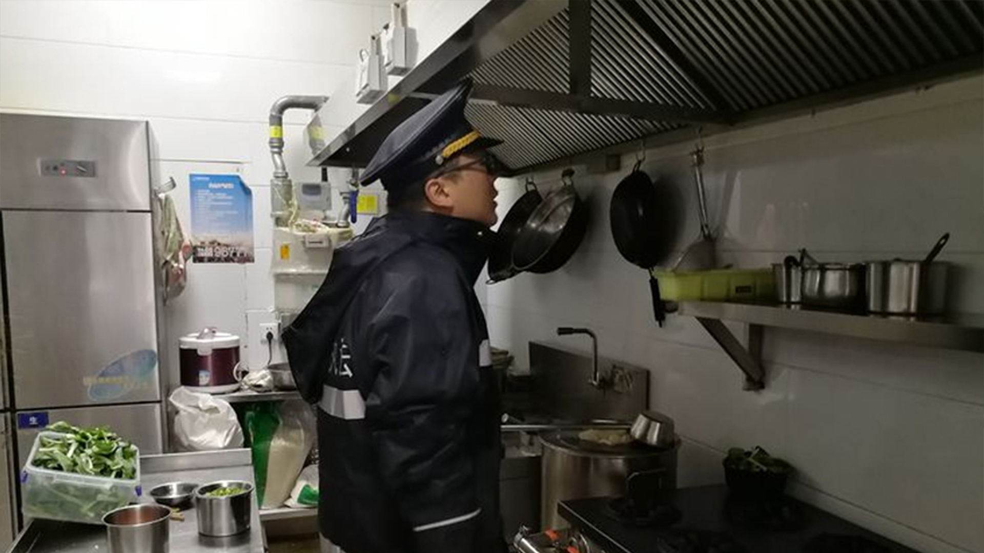 小吃店油煙凈化器如何安裝？